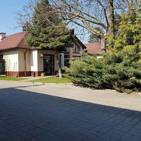 Restauracja Zajazd Trefl Czarlin Exterior photo