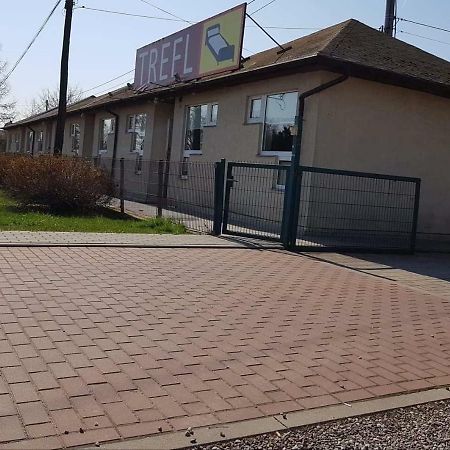 Restauracja Zajazd Trefl Czarlin Exterior photo